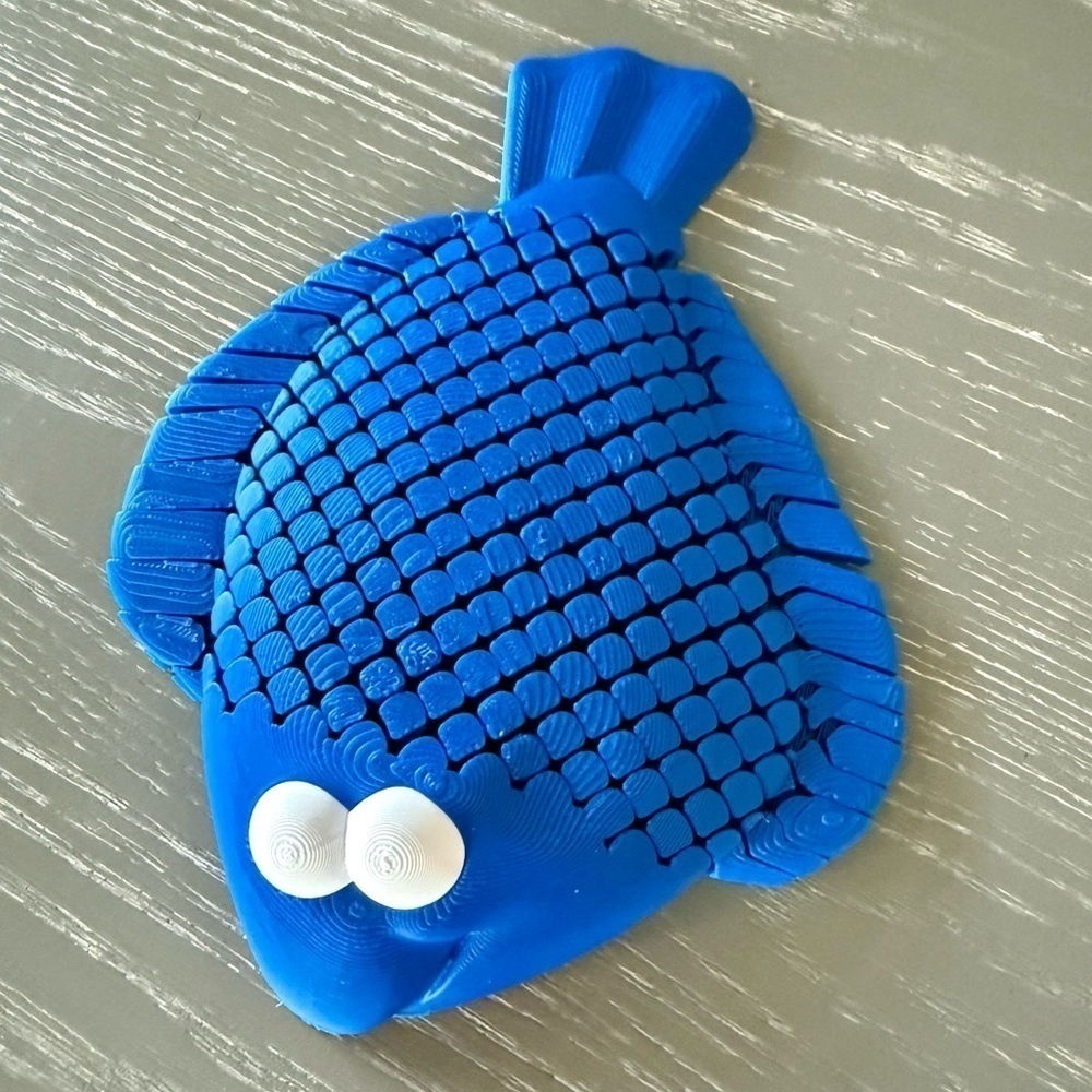 3D printed flexi Blue Fish Pet Toy